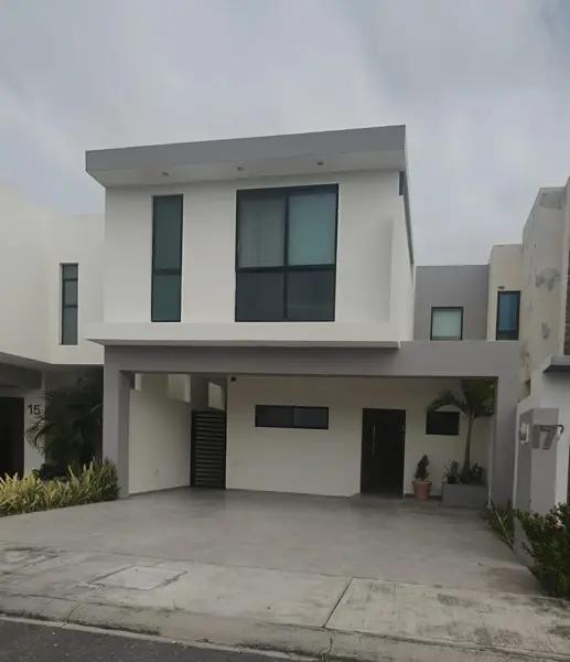 Casa en venta en Lomas de la Rioja, Alvarado, Veracruz de Ignacio de la Llave Casa en venta en Lomas de la Rioja, Alvarado, Veracruz de Ignacio de la Llave