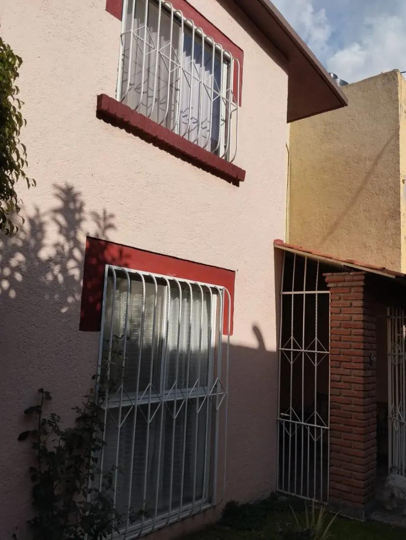 Foto 0 de Venta hermosa casa en fraccionamiento seguro | Id nn-gwd489