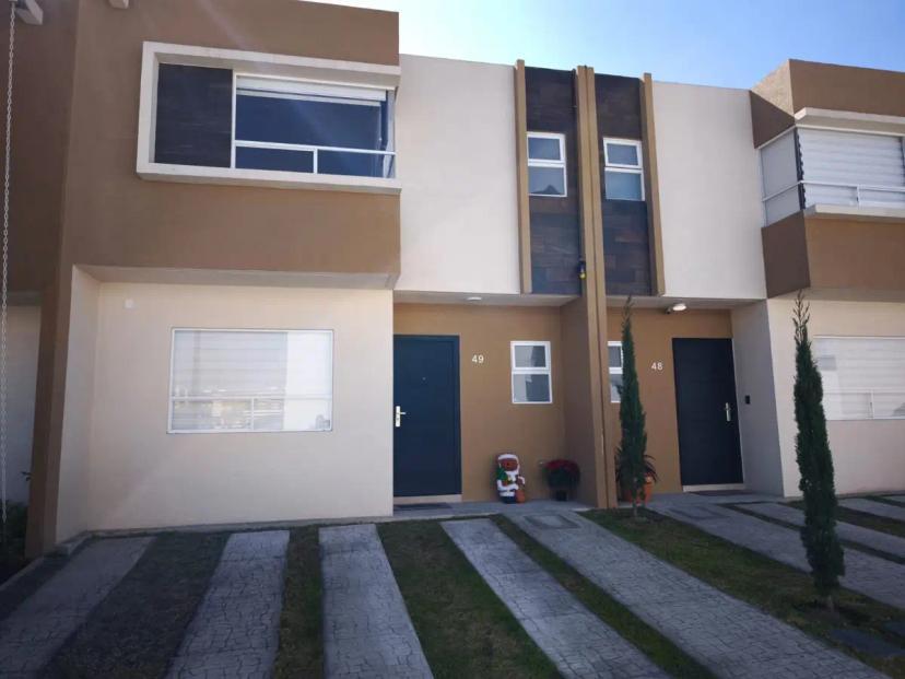 Foto 0 de Casa en Venta en Villas de San Fernando, Calimaya: 2 recaamaras | Id nn-gwd492