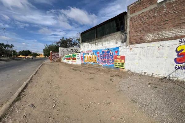 SE RENTA TERRENO EN AVENIDA –  EL ALARCÓN