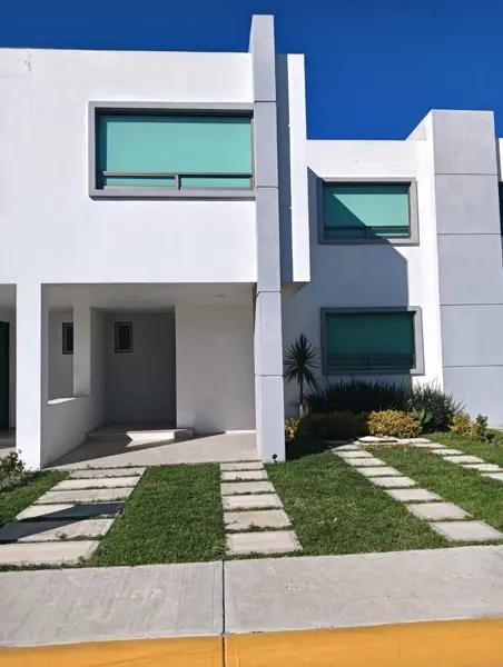 CASA EN VENTA EN RESIDENCIAL HORUS
