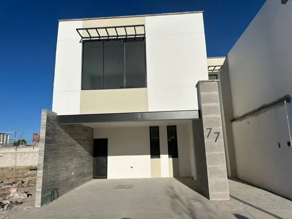 Casa en Venta en Los Portales Casa en Venta en Los Portales