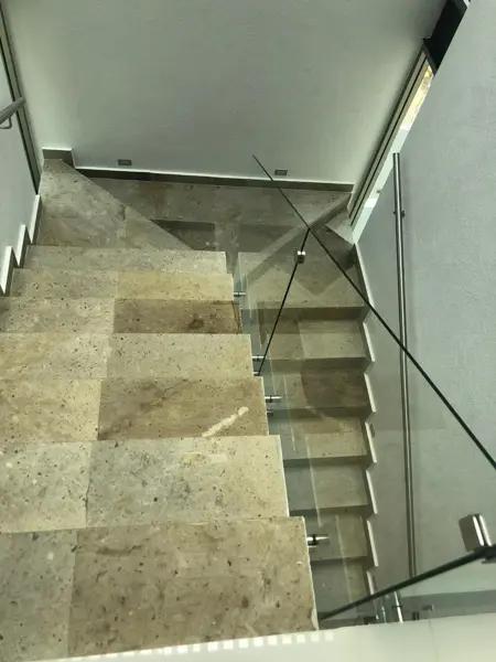 casa muy buena ubicacion