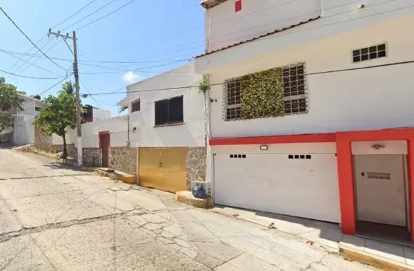 CASA EN VENTA EN LAS PLAYAS, ACAPULCO – 3 RECÁMARAS Y 373 M² CON VISTA AL MAR