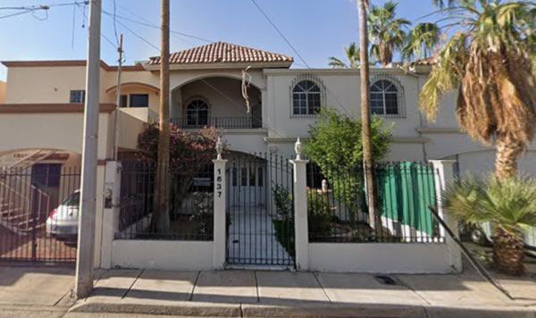 CASA A LA VENTA EN VILLAS DEL ROSARIO MEXICALI BAJA CALIFORNIA YQH CASA A LA VENTA EN VILLAS DEL ROSARIO MEXICALI BAJA CALIFORNIA YQH