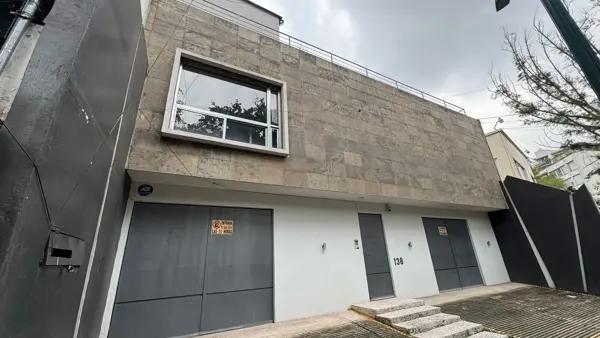 Edificio para Oficina | 517m2 | 3 niveles | 2 Estacionamientos