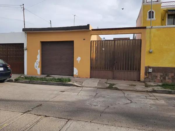 Casa de una Planta con 4 Habitaciones en Venta en Colinas del Rio, Aguascalientes Casa de una Planta con 4 Habitaciones en Venta en Colinas del Rio, Aguascalientes