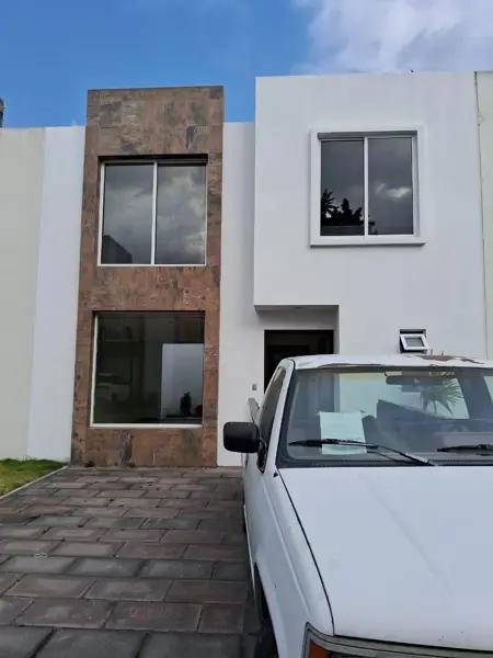 Casa en Renta en San Mateo Atenco, Excelente Ubicación en Comunidad Cerrada