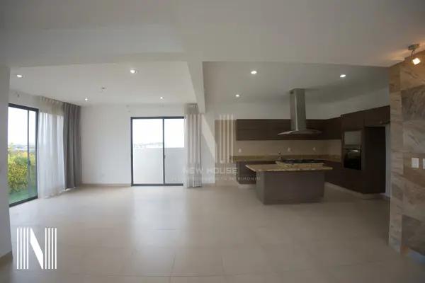 HERMOSA CASA EN LOMAS DEL MOLINO II – ESPACIOS AMPLIOS EN VENTA / RENTA