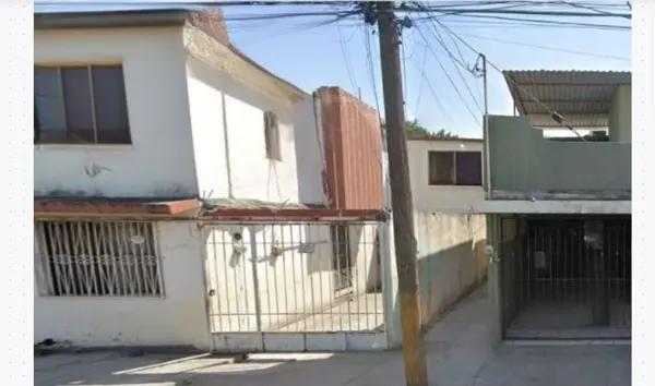 Casa en Venta por Remate Bancario en Los Fresnos, Apodaca Nuevo Leon LAAB1