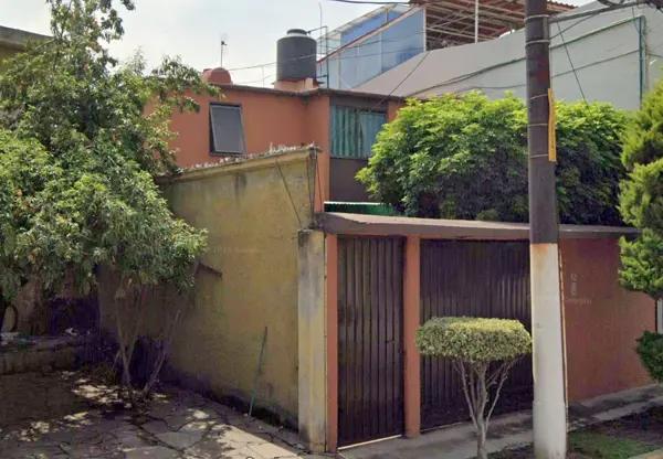 Casa en Venta en Cuautitlán Izcalli, Sección Parques, México Casa en Venta en Cuautitlán Izcalli, Sección Parques, México