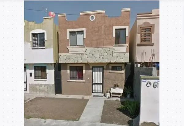Casa en remate en Apodaca con amplio espacio y servicios completos Nuevo Leon LAAB1