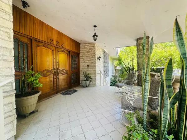 CASA VENTA EN LOS RIOS, COL. DEL VALLE CASA VENTA EN LOS RIOS, COL. DEL VALLE