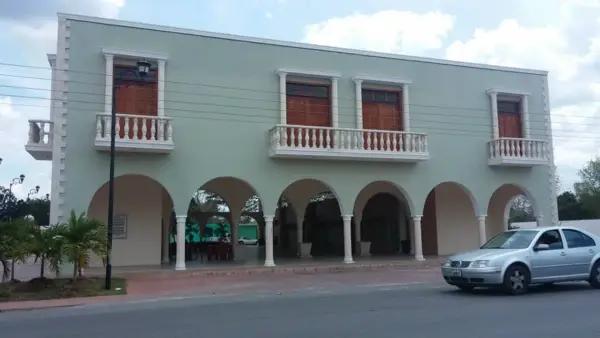 VENTA TERRENO ESQUINA – VILLA DE TEMOZON, YUC, - AV JESUS ARCEO RODRIGUEZ