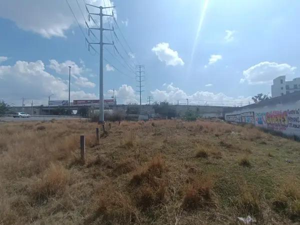 Terreno en Momoxpan Excelente Opción de Inversión y Desarrollo Zona Plaza Explanada Terreno en Momoxpan Excelente Opción de Inversión y Desarrollo Zona Plaza Explanada