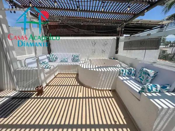Casa en renta mensual con 3 recámaras, roof garden y jacuzzi privado Casa en renta mensual con 3 recámaras, roof garden y jacuzzi privado