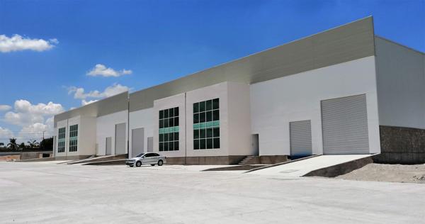 Bodega de 2,000 m2 dentro del Parque Industrial Grand Bajio! Zona Balvanera