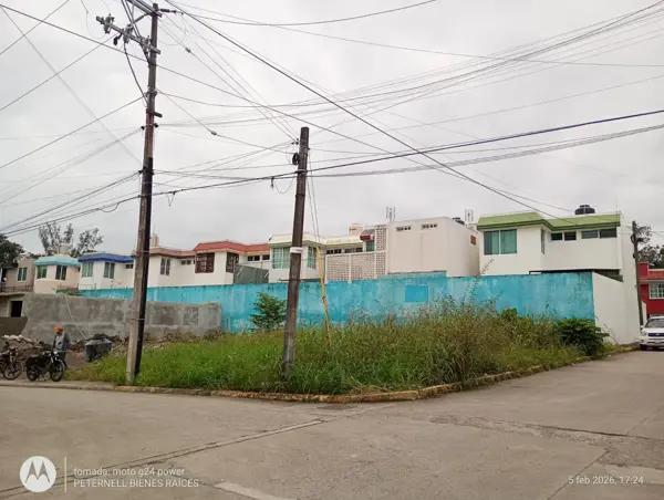 VENTA DE TERRENO 304 M2 EN ESQUINA FRACCIONAMIENTO MAGNOLIAS AREA CONALEP/TECN0LOGICO POZA RICA