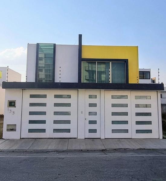 Renta de Casa en Privada con Seguridad en La Puerta de Hierro, Pachuca de Soto