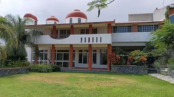 Preciosa y Enorme Casa en Venta en Burgos