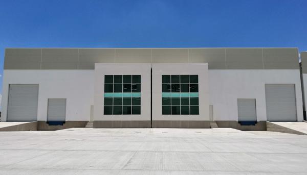 Bodega de 500 m2 con oficinas en Parque Industrial Grand Bajio Bodega de 500 m2 con oficinas en Parque Industrial Grand Bajio