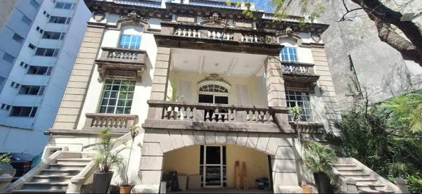 Propiedad en venta con uso de suelo para academia y para oficinas Propiedad en venta con uso de suelo para academia y para oficinas