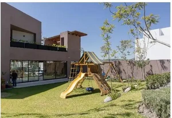 HERMOSA CASA EN CASCATTAII