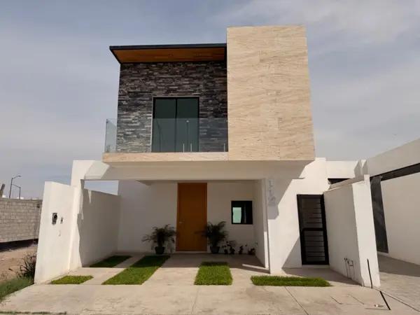 CASA EN VENTA EN FRACCIONAMIENTO FONTANAL, TORREON, COAH CASA EN VENTA EN FRACCIONAMIENTO FONTANAL, TORREON, COAH