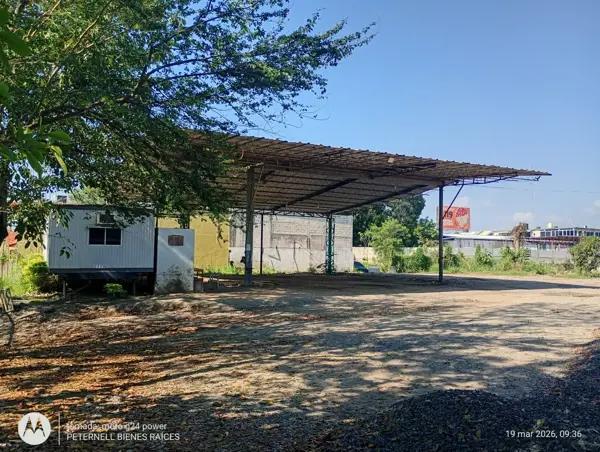 RENTA DE PATIO DE MANIOBRAS 2500 M2 CON OFICINAS Y GALERA 180 M2