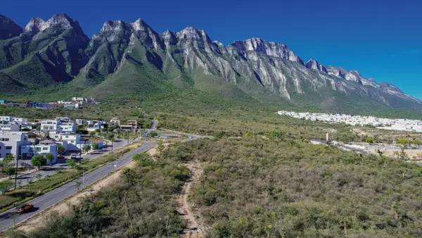 Terrenos Residenciales en Venta - Privada Laurel, Cumbres Magnolia.