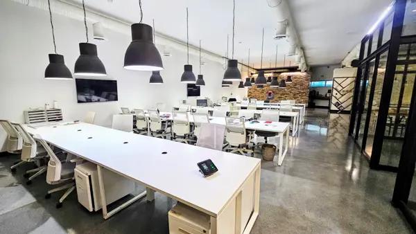 Oficina en Renta zona Valle Oriente
Workspace Fundadores. Oficina en Renta zona Valle Oriente
Workspace Fundadores.