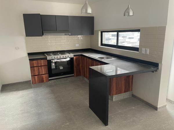 Casa nueva en venta en Fraccionamiento detrás de Plaza San Diego, San Pedro Cholula