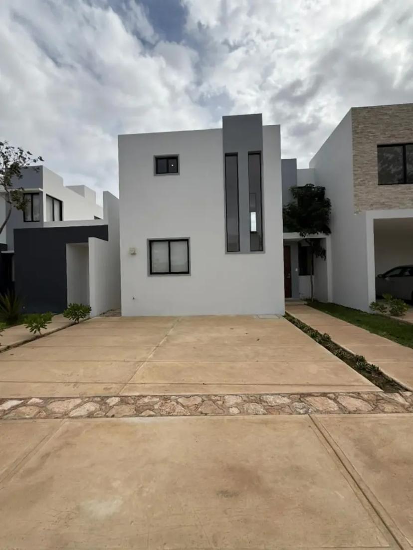 Foto 0 de CASA EN VENTA EN MERIDA EN PRIVADA CON AMENIDADES, CAUCEL, MOD J | Id nn-gwi390