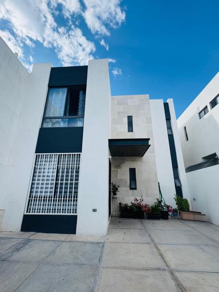 CASA EN VENTA EN FAENA