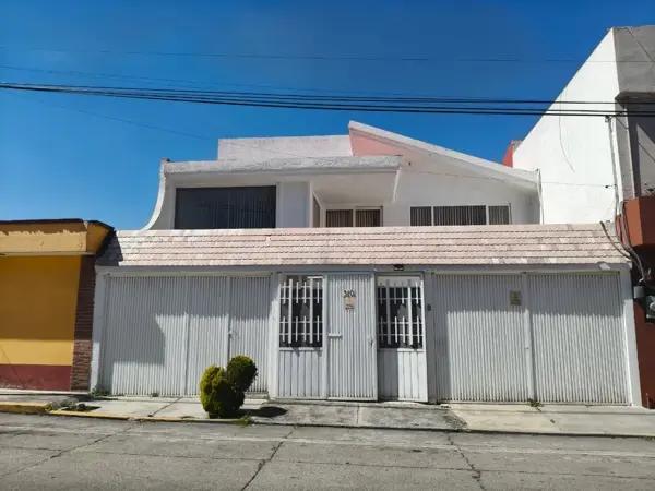 Casa Sola en Venta en la Colonia Morelos, Toluca Casa Sola en Venta en la Colonia Morelos, Toluca