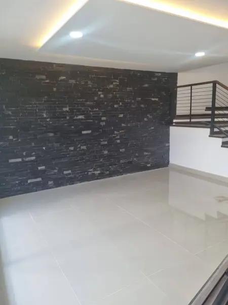HERMOSA CASA EN VENTA EN BLVD VOLCANES