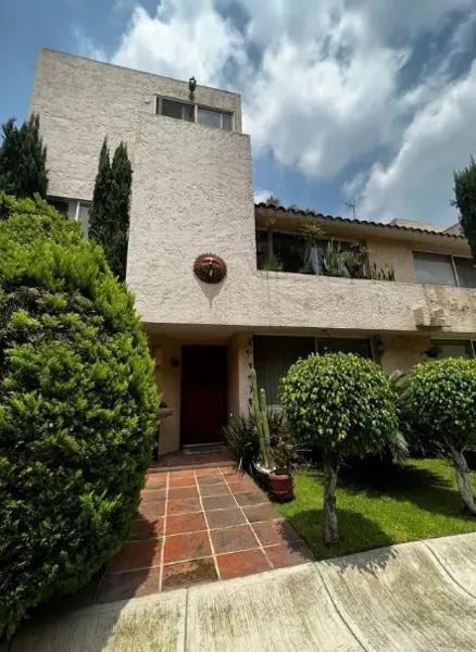 Casa en Condominio Fuentes de Tepepan en Tlalpan de 4 Recámaras con Jardín Casa en Condominio Fuentes de Tepepan en Tlalpan de 4 Recámaras con Jardín