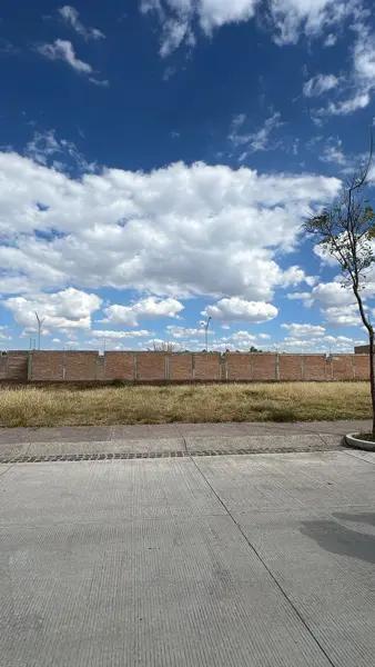 TERRENO EN VENTA PASEOS LORETTA TERRENO EN VENTA PASEOS LORETTA