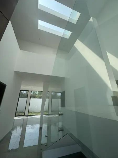 Casa en Venta en Santiago con Recámara en Planta Baja y Espacios Amplios
