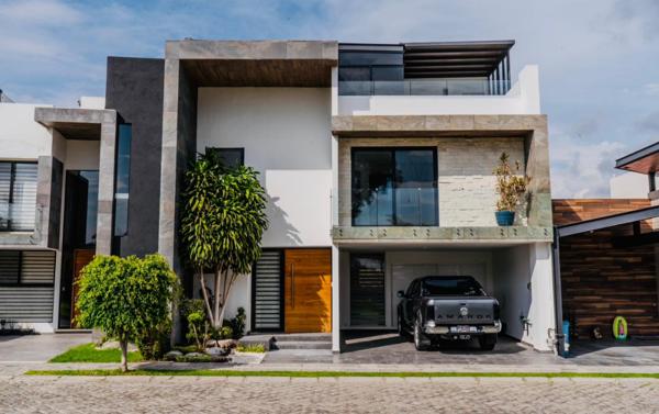 Venta de Casa en Bosques de Zavaleta