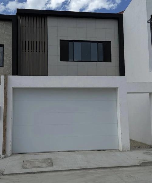 Casa en venta en Pinos | Ubicación premium dentro de privada, mayor iluminación y acceso exclusivo Casa en venta en Pinos | Ubicación premium dentro de privada, mayor iluminación y acceso exclusivo
