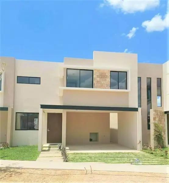 CASA EN VENTA CON AMENIDADES EN PRIVADA EN MERIDA YUCATAN CONKAL