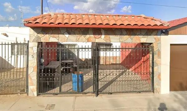 !!Casa En Venta De Adjudicación Bancaria Ubicada En Calle El Mayab 401, Tecate, Baja California!!