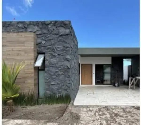 CASA EN PREVENTA EN LOMAS DE LA RIOJA ALVARADO VER. CASA EN PREVENTA EN LOMAS DE LA RIOJA ALVARADO VER.