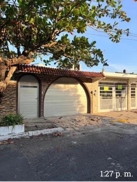Casa en venta en Flores del Valle, Veracruz, Veracruz de Ignacio de la Llave