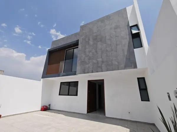 Atlixco, Fracc,. Entre Alamedas / Rec. en planta baja, 4 hab.  en total/ Roof G.