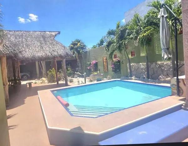 Casa a 70 metros del mar, totalmente Amueblada y Equipada en venta en Progreso