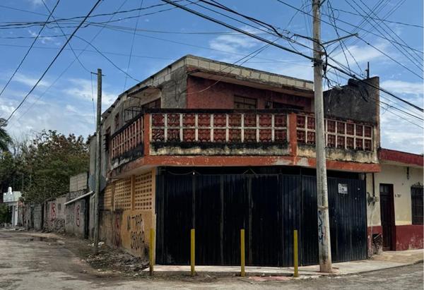 Casa en venta para remodelar a una cuadra de la Av. Itzaes Casa en venta para remodelar a una cuadra de la Av. Itzaes