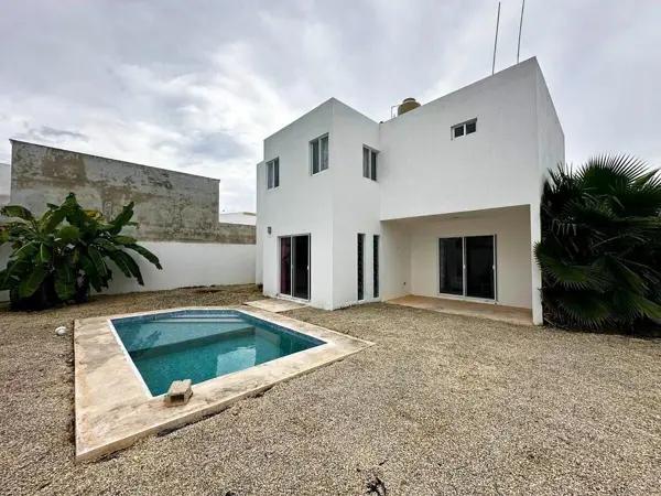 Casa de oportunidad venta en Privada Conkal,370 TERRENO,PISCINA, 3 RE