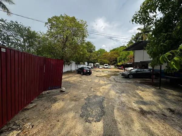 Terreno de 943 m2 en venta sobre la Avenida Reforma Terreno de 943 m2 en venta sobre la Avenida Reforma